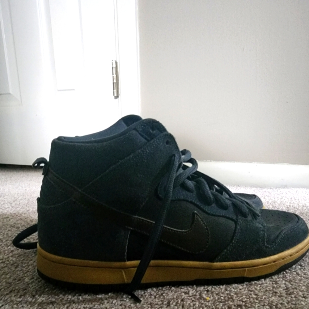 Nike Dunk High SB Navy/Gold